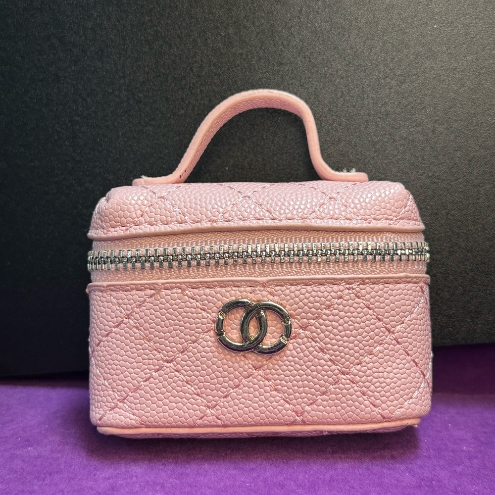 Elegant Pink Quilted Handbag